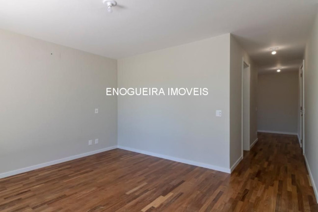 Imagem Sobrado com 4 Quartos à Venda, 370 m² em Alto De Pinheiros - São Paulo