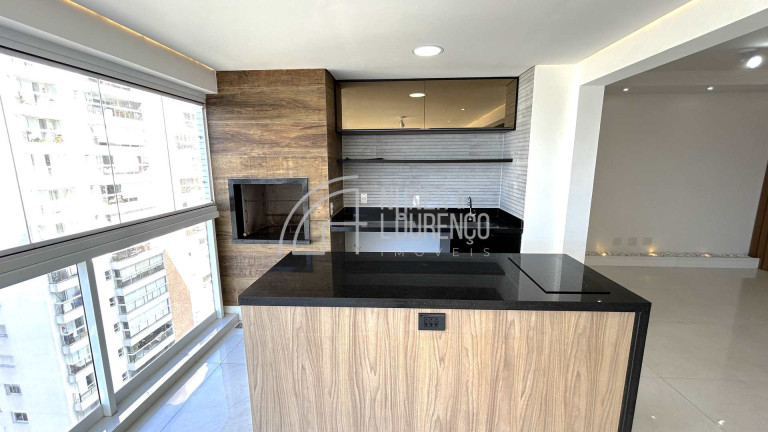 Apartamento com 3 Quartos à Venda, 132 m² em Ponta Da Praia - Santos