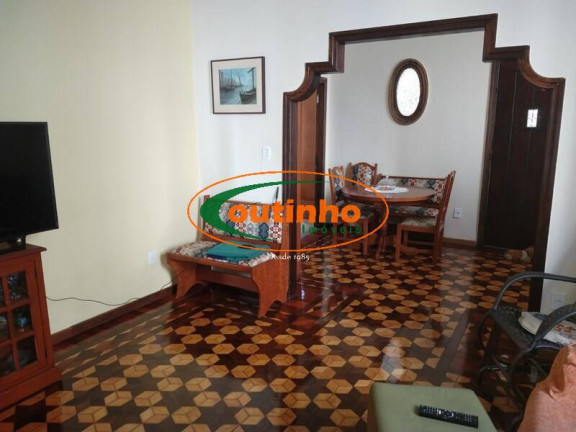 Imagem Casa com 5 Quartos à Venda, 224 m² em Vila Isabel - Rio De Janeiro Imagem Casa com 5 Quartos à Venda, 224 m² em Vila Isabel - Rio De Janeiro