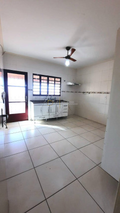 Imagem Casa com 3 Quartos à Venda, 242 m² em Centro - Botucatu