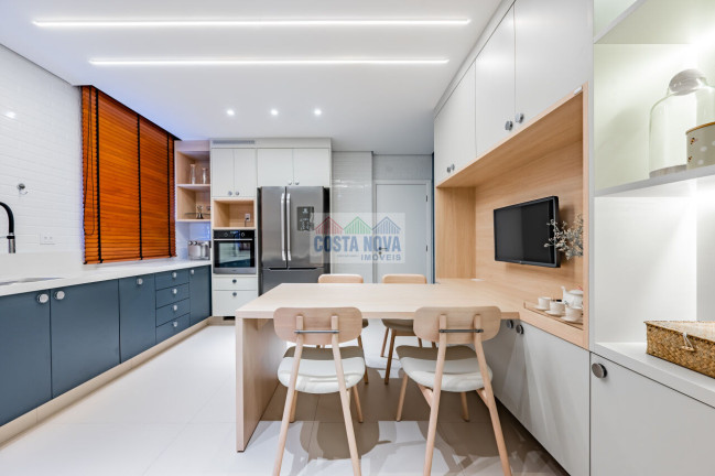 Imagem Apartamento com 4 Quartos à Venda, 234 m² Imagem Apartamento com 4 Quartos à Venda, 234 m²