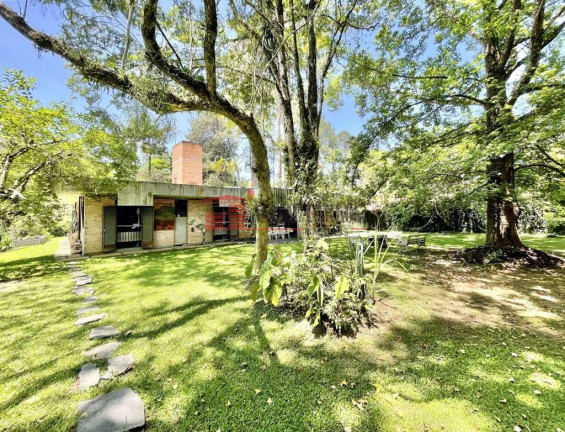 Casa com 3 Quartos à Venda, 244 m² em Chácara Eliana - Cotia