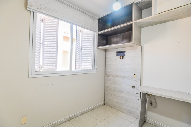 Imagem Casa de Condomínio com 3 Quartos à Venda, 84 m² em Jardim Itu - Porto Alegre