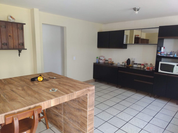 Imagem Imóvel com 3 Quartos para Alugar, 248 m² em Centro - Araruama