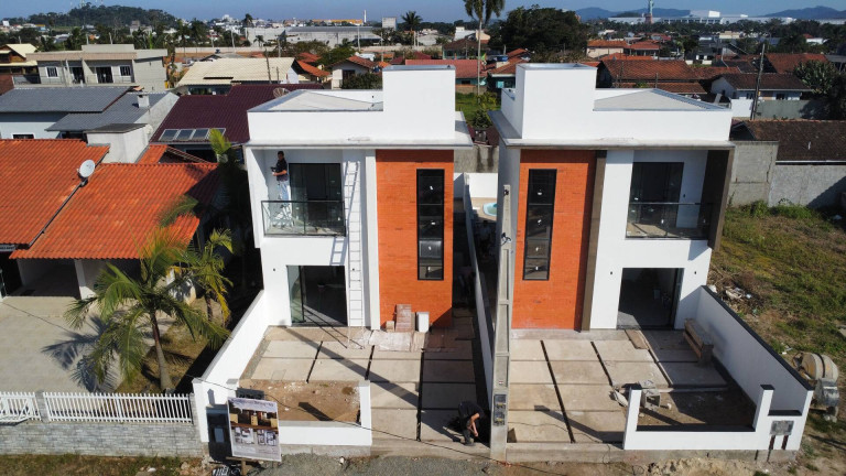 Imagem Casa com 4 Quartos à Venda, 175 m² em Vila Nova - Barra Velha Imagem Casa com 4 Quartos à Venda, 175 m² em Vila Nova - Barra Velha