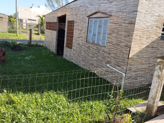 Imagem Casa com 2 Quartos à Venda,  em Parque Dos Presidentes - Tramandaí
