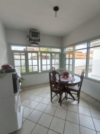 Imagem Casa com 4 Quartos à Venda, 2.800 m² em Centro - Tijucas Imagem Casa com 4 Quartos à Venda, 2.800 m² em Centro - Tijucas