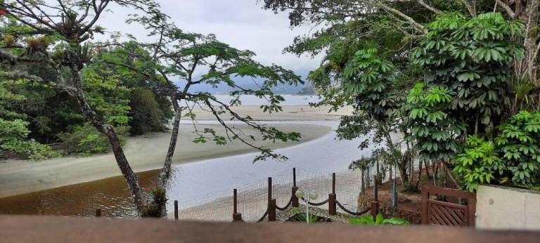 Imagem Casa com 4 Quartos para Alugar, 245 m² em Tabatinga - Caraguatatuba Imagem Casa com 4 Quartos para Alugar, 245 m² em Tabatinga - Caraguatatuba
