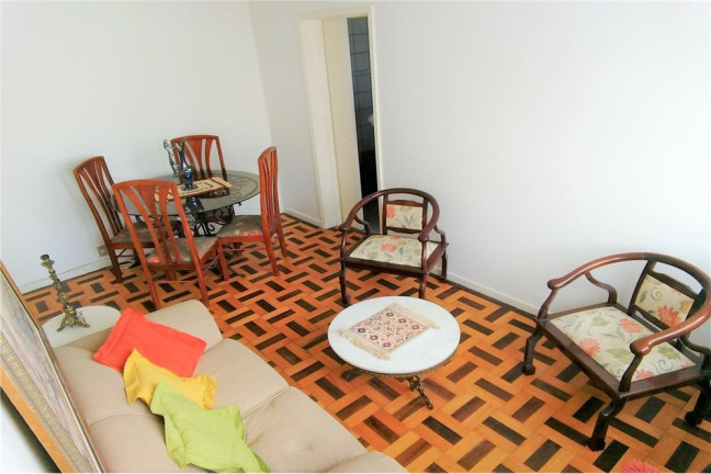 Imagem Imóvel com 1 Quarto à Venda, em Centro Histórico - Porto Alegre Imagem Imóvel com 1 Quarto à Venda, em Centro Histórico - Porto Alegre