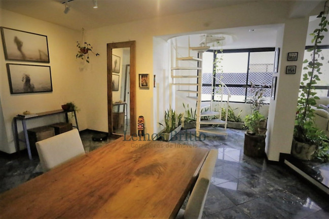 Imagem Imóvel com 4 Quartos à Venda, 240 m² em Horto Florestal - Salvador Imagem Imóvel com 4 Quartos à Venda, 240 m² em Horto Florestal - Salvador