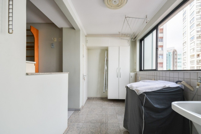 Imóvel com 3 Quartos à Venda, 230 m² em Morro Dos Ingleses - São Paulo