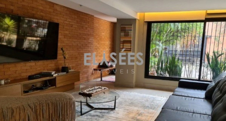 Imagem Casa com 2 Quartos à Venda, 200 m² em Vila Olímpia - São Paulo