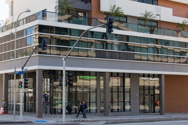 Sala Comercial à Venda, 92 m² em Centro - Curitiba