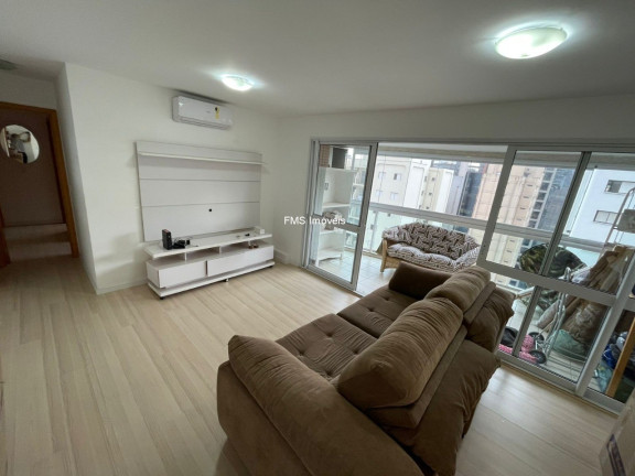 Imóvel com 3 Quartos para Alugar, 93 m² em Vila Olímpia - São Paulo