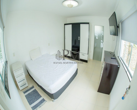 Imagem Casa com 7 Quartos à Venda, 800 m² em Praia De Fora - Palhoça Imagem Casa com 7 Quartos à Venda, 800 m² em Praia De Fora - Palhoça