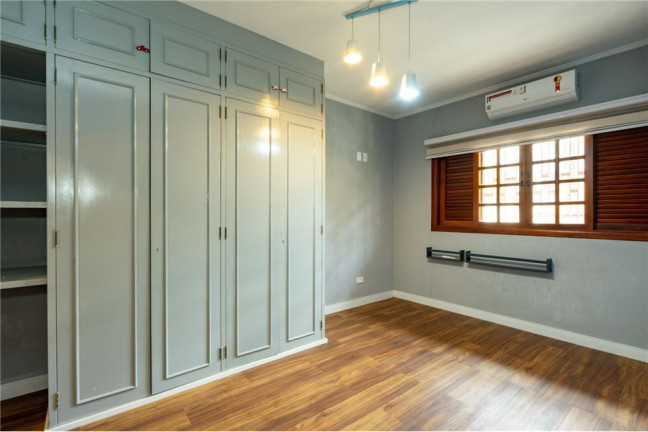 Imagem Casa com 4 Quartos à Venda, 233 m² em Instituto De Previdência - São Paulo