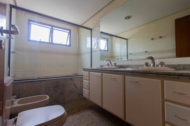 Imagem Apartamento com 4 Quartos à Venda, 176 m² em Vila Suzana - São Paulo