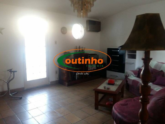Imagem Casa com 4 Quartos à Venda, 220 m² em Grajaú - Rio De Janeiro Imagem Casa com 4 Quartos à Venda, 220 m² em Grajaú - Rio De Janeiro