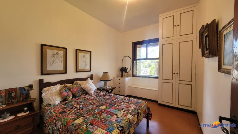 Imagem Casa com 3 Quartos à Venda, 319 m² em Tijuca - Teresópolis Imagem Casa com 3 Quartos à Venda, 319 m² em Tijuca - Teresópolis
