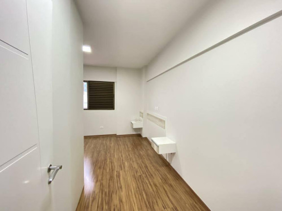 Imagem Apartamento com 3 Quartos à Venda, 161 m² em Zona 01 - Maringá