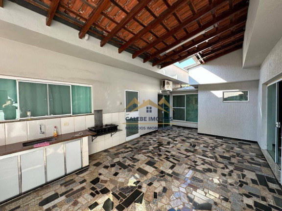 Imagem Casa com 3 Quartos à Venda, 209 m² em Vila Doutor Laurindo - Tatuí