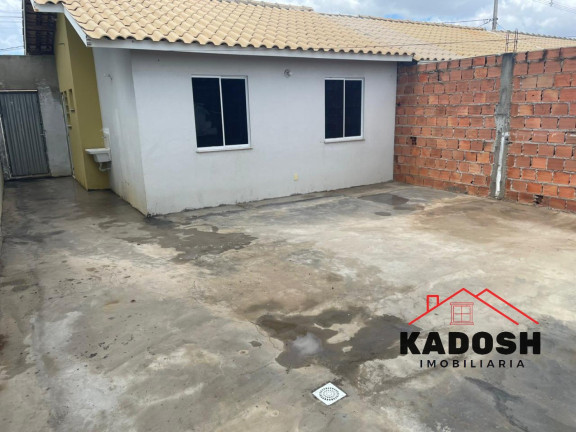 Imagem Casa com 2 Quartos à Venda, 130 m² em Registro - Feira De Santana Imagem Casa com 2 Quartos à Venda, 130 m² em Registro - Feira De Santana