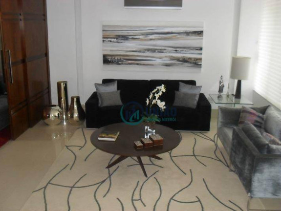 Imagem Casa com 4 Quartos à Venda, 447 m² em Camboinhas - Niterói Imagem Casa com 4 Quartos à Venda, 447 m² em Camboinhas - Niterói