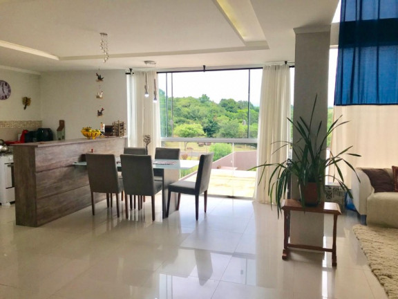 Imagem Imóvel com 3 Quartos à Venda, 30 m² em Alto Petrópolis - Porto Alegre Imagem Imóvel com 3 Quartos à Venda, 30 m² em Alto Petrópolis - Porto Alegre