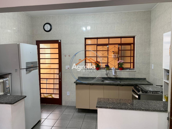 Imagem Casa com 3 Quartos à Venda, 182 m² em Santa Cruz - Mogi Mirim Imagem Casa com 3 Quartos à Venda, 182 m² em Santa Cruz - Mogi Mirim