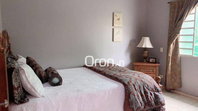 Imagem Casa com 3 Quartos à Venda, 266 m² em Recreio Dos Funcionários Públicos - Goiânia Imagem Casa com 3 Quartos à Venda, 266 m² em Recreio Dos Funcionários Públicos - Goiânia