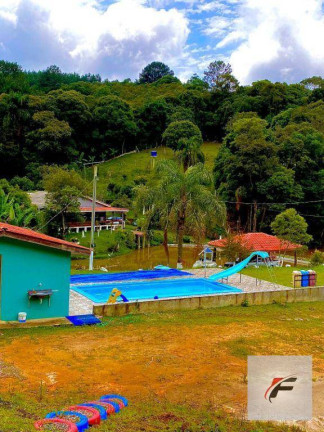 Imagem Chácara com 3 Quartos à Venda, 26.000 m² em Zona Rural - Quitandinha Imagem Chácara com 3 Quartos à Venda, 26.000 m² em Zona Rural - Quitandinha