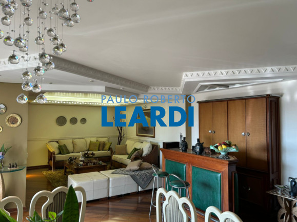 Apartamento com 4 Quartos à Venda, 230 m² em Vila Assunção - Santo André