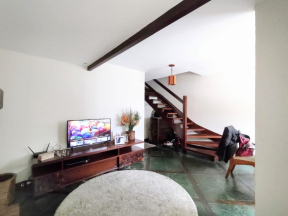 Imagem Casa com 4 Quartos à Venda, 114 m² em Santa Cecília - Teresópolis