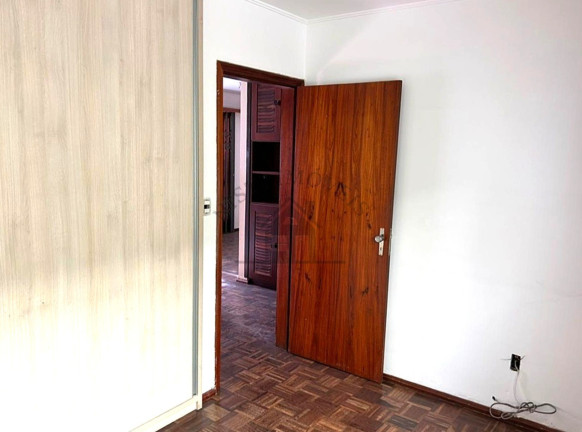 Imagem Casa com 3 Quartos à Venda, 224 m² em Jardim Lindóia - Porto Alegre Imagem Casa com 3 Quartos à Venda, 224 m² em Jardim Lindóia - Porto Alegre