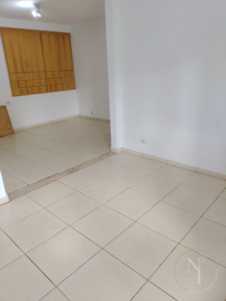 Sobrado com 5 Quartos à Venda, 200 m² em Vila Gumercindo - São Paulo