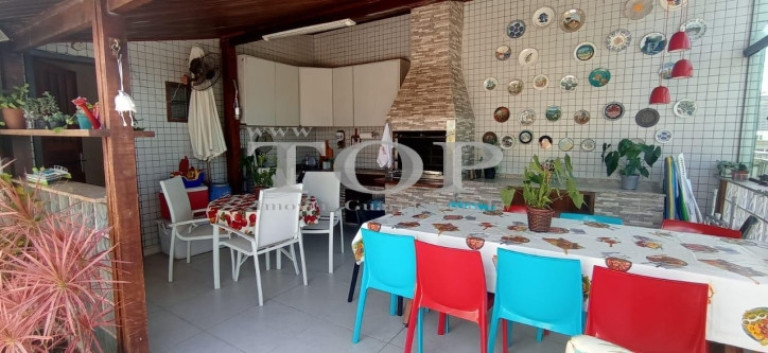 Imagem Cobertura com 3 Quartos à Venda, 180 m² em Tombo - Guarujá Imagem Cobertura com 3 Quartos à Venda, 180 m² em Tombo - Guarujá