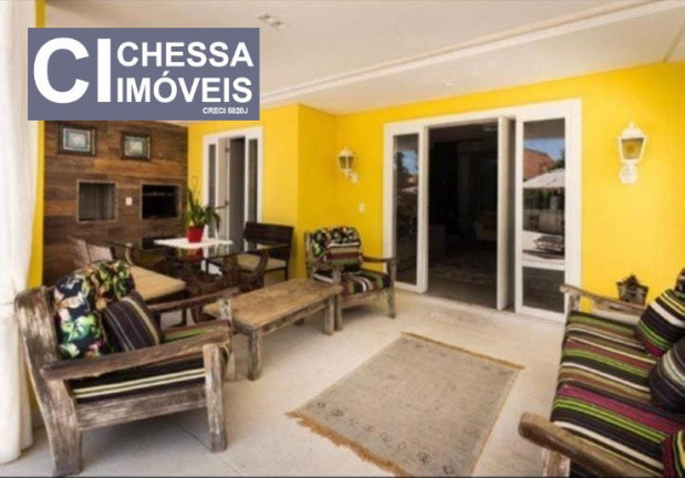 Imagem Casa com 3 Quartos à Venda, 395 m² em Praia De Taquaras - Balneário Camboriú Imagem Casa com 3 Quartos à Venda, 395 m² em Praia De Taquaras - Balneário Camboriú