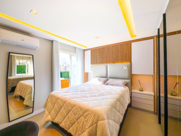 Imagem Cobertura com 2 Quartos à Venda, 101 m² em Mont Serrat - Porto Alegre