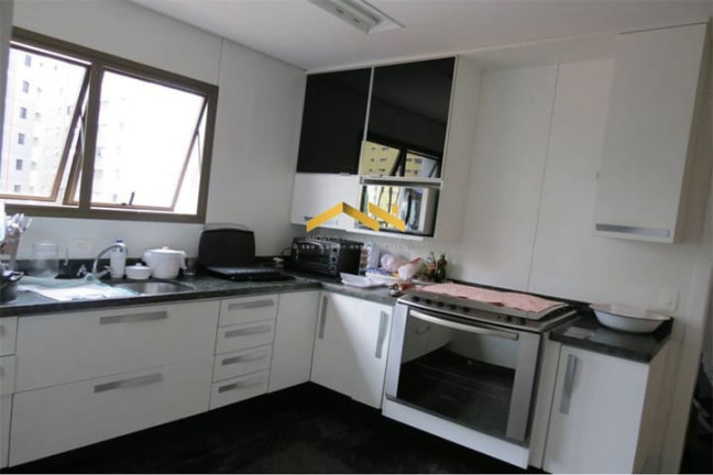 Imagem Apartamento com 3 Quartos à Venda, 200 m² em Moema - São Paulo
