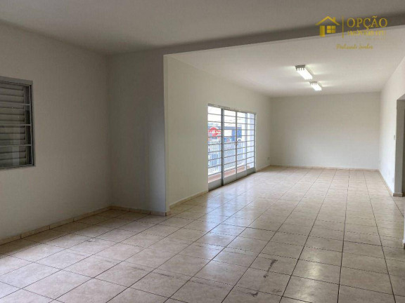 Imagem Casa com 3 Quartos para Alugar, 457 m² em Centro - Botucatu