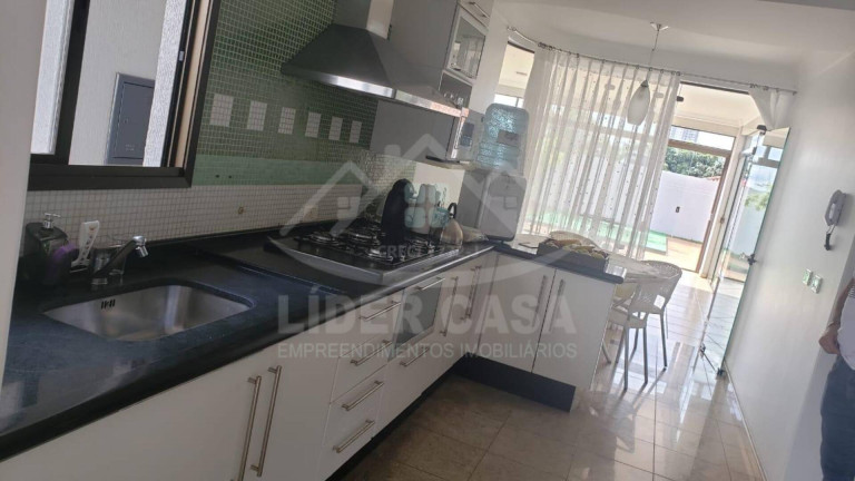 Imagem Casa com 3 Quartos à Venda, 305 m² em Centro - Arapongas Imagem Casa com 3 Quartos à Venda, 305 m² em Centro - Arapongas