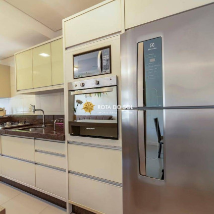 Imagem Apartamento com 2 Quartos à Venda, 95 m² em Centro - Bombinhas