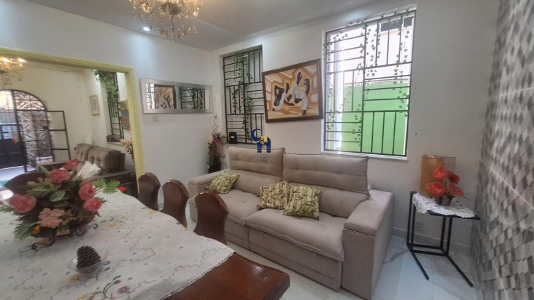 Imagem Casa com 7 Quartos à Venda, 246 m² em Barra - Salvador Imagem Casa com 7 Quartos à Venda, 246 m² em Barra - Salvador