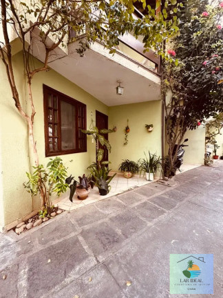 Casa de Condomínio com 2 Quartos à Venda,  em Parque Burle - Cabo Frio