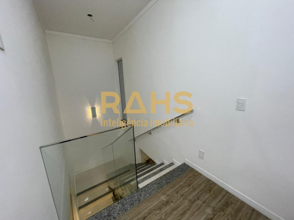 Imagem Casa com 4 Quartos à Venda, 159 m² em Glória - Joinville Imagem Casa com 4 Quartos à Venda, 159 m² em Glória - Joinville