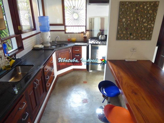 Imagem Casa com 4 Quartos à Venda, 182 m² em Perequê Mirim - Ubatuba Imagem Casa com 4 Quartos à Venda, 182 m² em Perequê Mirim - Ubatuba