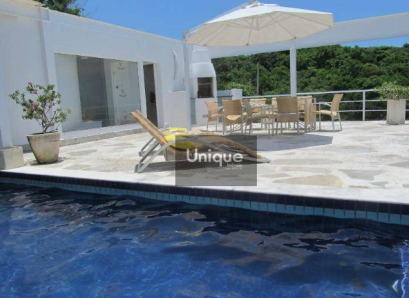 Imagem Casa com 5 Quartos à Venda, 450 m² em Ferradura - Armação Dos Búzios Imagem Casa com 5 Quartos à Venda, 450 m² em Ferradura - Armação Dos Búzios