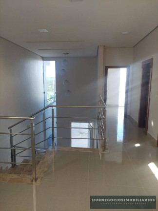 Imagem Casa com 4 Quartos à Venda, 350 m²