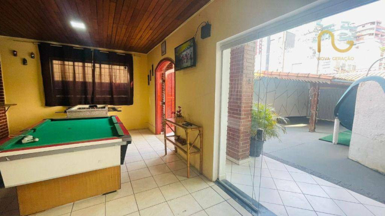 Imagem Casa com 4 Quartos à Venda, 300 m² em Canto Do Forte - Praia Grande Imagem Casa com 4 Quartos à Venda, 300 m² em Canto Do Forte - Praia Grande
