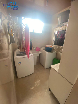Imagem Casa com 1 Quarto à Venda, 360 m² em São Dimas - Colombo Imagem Casa com 1 Quarto à Venda, 360 m² em São Dimas - Colombo